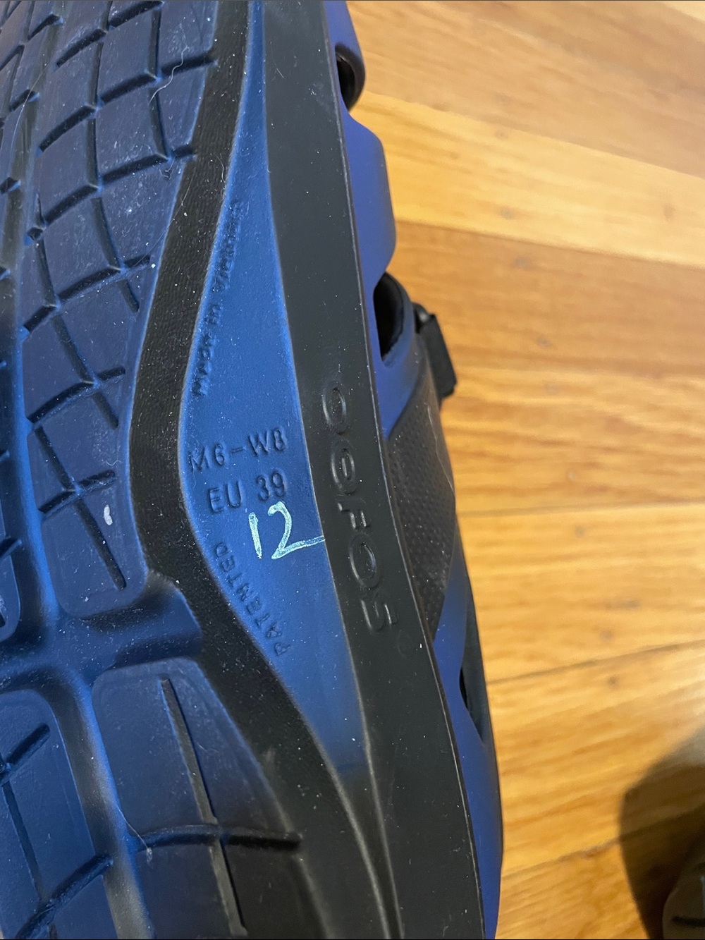 Oofos Oocandoo Recovery Sandal - Picture 2 of 3